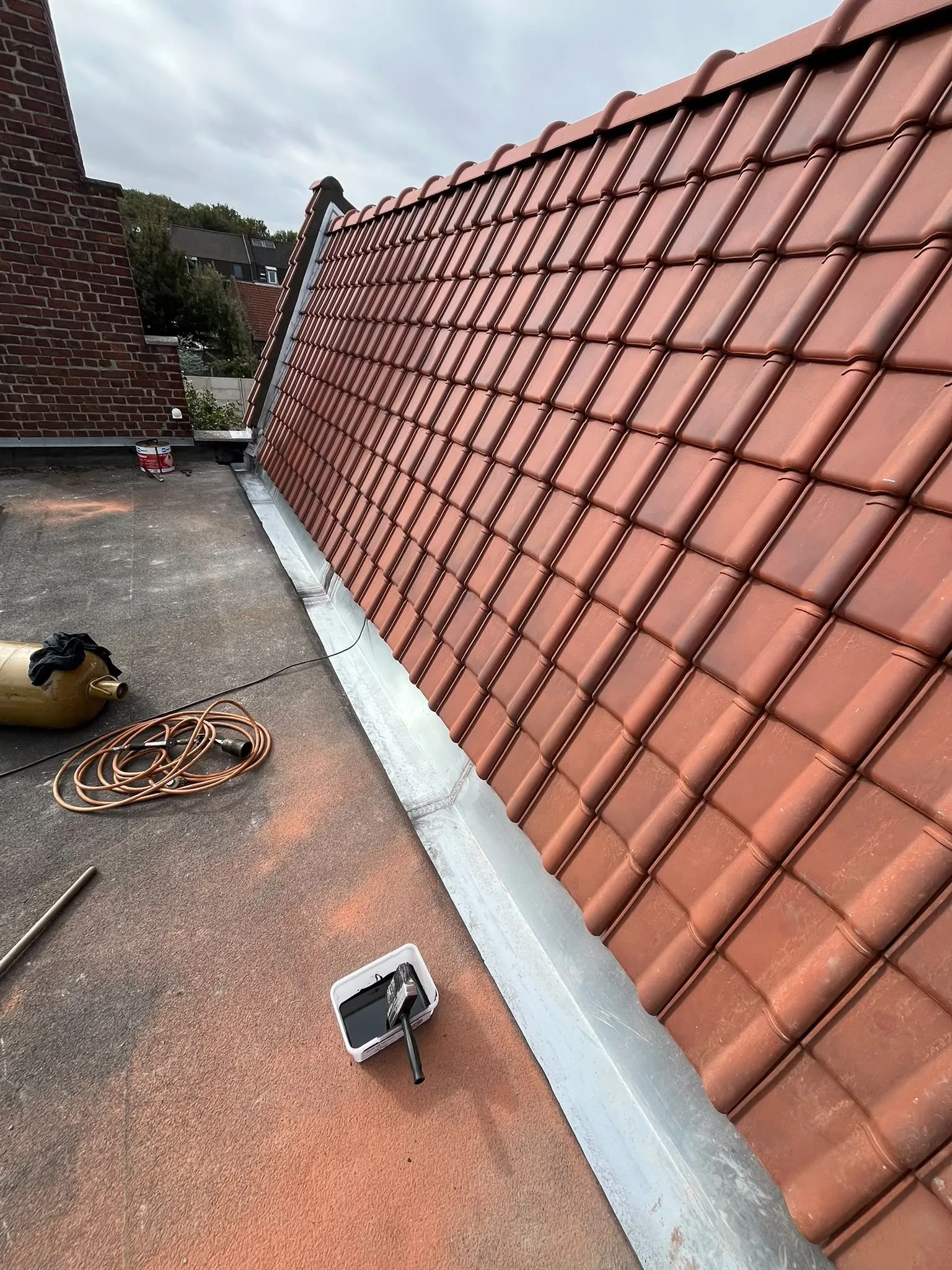 Raccords et travaux de zinguerie sur la nouvelle couverture